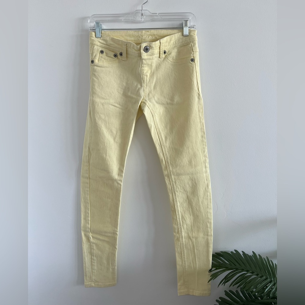 Great quality, pale yellow, skinny, jeans, only worn once, perfect condition.
